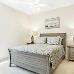 Winter Specials! Built In 2020! Modern Electric-Heated Pool Home With Bikes - Villa Alexandria