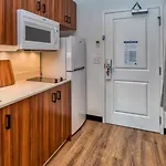 Uptown Suites Extended Stay Tampa Fl - Riverview