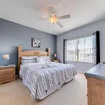 Newly Renovated Courtyard Villa