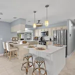 Electric-Heated Pool Home With 2 Living Areas, Bikes! - Villa Florence