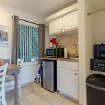 Siesta Key Beach Resort and Suites, Tiki & Pool