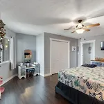 Moondrifter 804 - Sleeps 6 - 2 Bedroom 2 Ba With Bunks