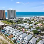 221 Sands Street - 4 Bedroom With Private Pool