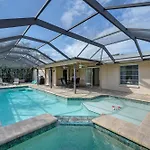 3 Mi To Naples Botanical Garden Home With Hot Tub!