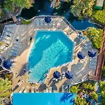 Park Shore Resort By Mike Z Rentals (Adults Only)