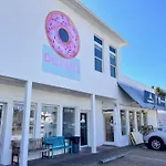 Blue Sky Bungalow 156