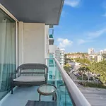 Great Apartment With Beach Access