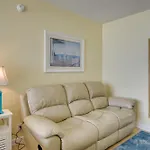 Oceanfront Daytona Beach Studio Walkable Location
