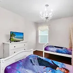 4736 Family Home Near Disney Sea World