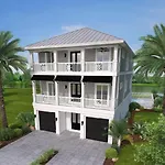 New Luxury Build W/ Pool, Hot Tub & Canal Views