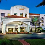 Courtyard By Marriott Stuart
