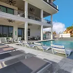 749 Paradise Pointe