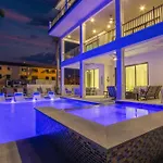 749 Paradise Pointe