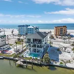 749 Paradise Pointe