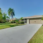 Coastal Retreat With Grill 4 Mi To Dtwn Cape Coral!