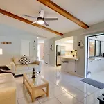 Coastal Retreat With Grill 4 Mi To Dtwn Cape Coral!