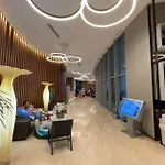 Lyfe, Rent Excelent Apartment In Resort, 4Pax ,Parcial Ocean View