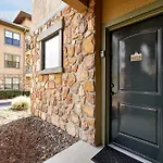 Hidden Paradise In Bella Piazza Lake View