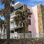 Flamingo Inn Beachfront - Daytona Beach