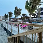 Flamingo Inn Beachfront - Daytona Beach