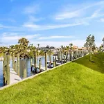 Gulf Access With Boat Slip, Heated Saltwater Pool, Dog-Friendly -Bacino Vista #304 - Roelens