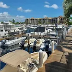 Vista Del Mar At Cape Harbour Marina, 10Th Floor Luxury Condo, King Bed, Views!
