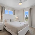 Gulf Access With Boat Slip, Heated Saltwater Pool - Bacino Vistas 205 & 208 - Roelens