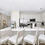 Citrus Sunshine Villa Near Disney With Margaritaville Resort Access - 3049Cs