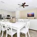 Citrus Sunshine Villa Near Disney With Margaritaville Resort Access - 3049Cs