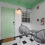 Las Olas Guest House