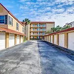 Atlantis Oceanfront Condo