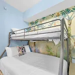 Calypso 2-504 West