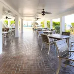 2405 Ocean Pointe Suites