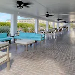 2405 Ocean Pointe Suites