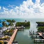 2405 Ocean Pointe Suites
