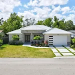 Pool And Spa Home - Close To Bonita Beach