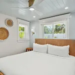 Tropical Breeze Resort