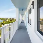 Blue Flamingo Resort Key West