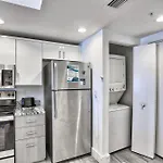 Oceana 203 West