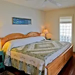 Night Swan Intracoastal Bed & Breakfast