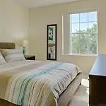 Florint Pool Homes