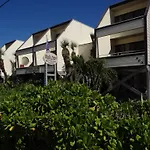 Bird\'S Nest Vacation Apartments