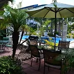 Amber Tides Motel