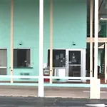 Fountain Inn & Suites