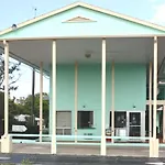 Fountain Inn & Suites