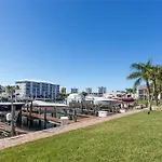 Estero Yacht & Racquet 218