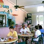 New Sun Gate Motel