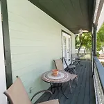 Alexander Homestead Bed And Breakfast
