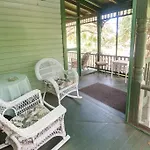 Alexander Homestead Bed And Breakfast