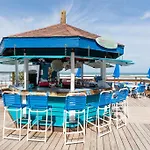 Laplaya Resort & Suites